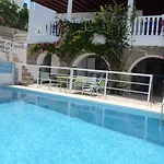 Ayisigi Hotel